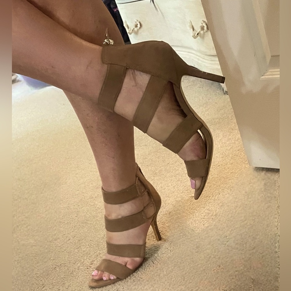 Nine West Strappy Taupe Suede Heels Size 9